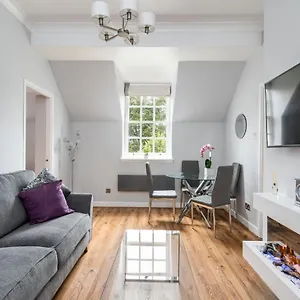 Stylish With Minster Views I Pass The Keys York